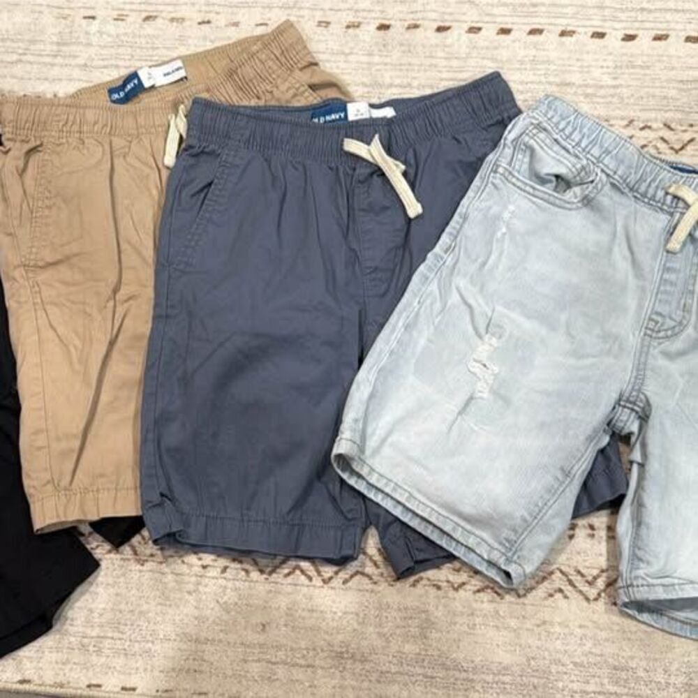 Old Navy Boys Shorts Bundle size 10-12
